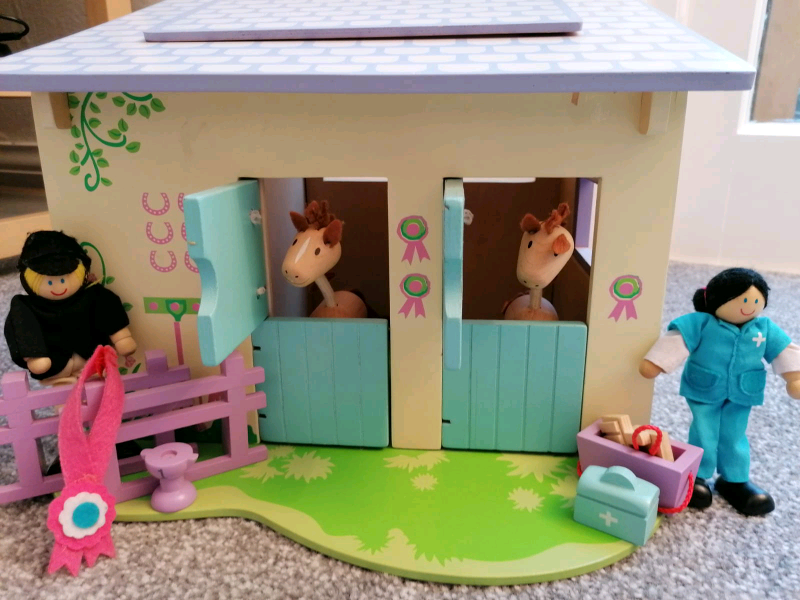 elc rosebud stables